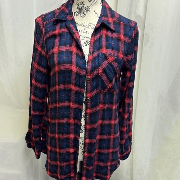 Maurices Red and Blue Button Down Shirt - Picture 1 of 3